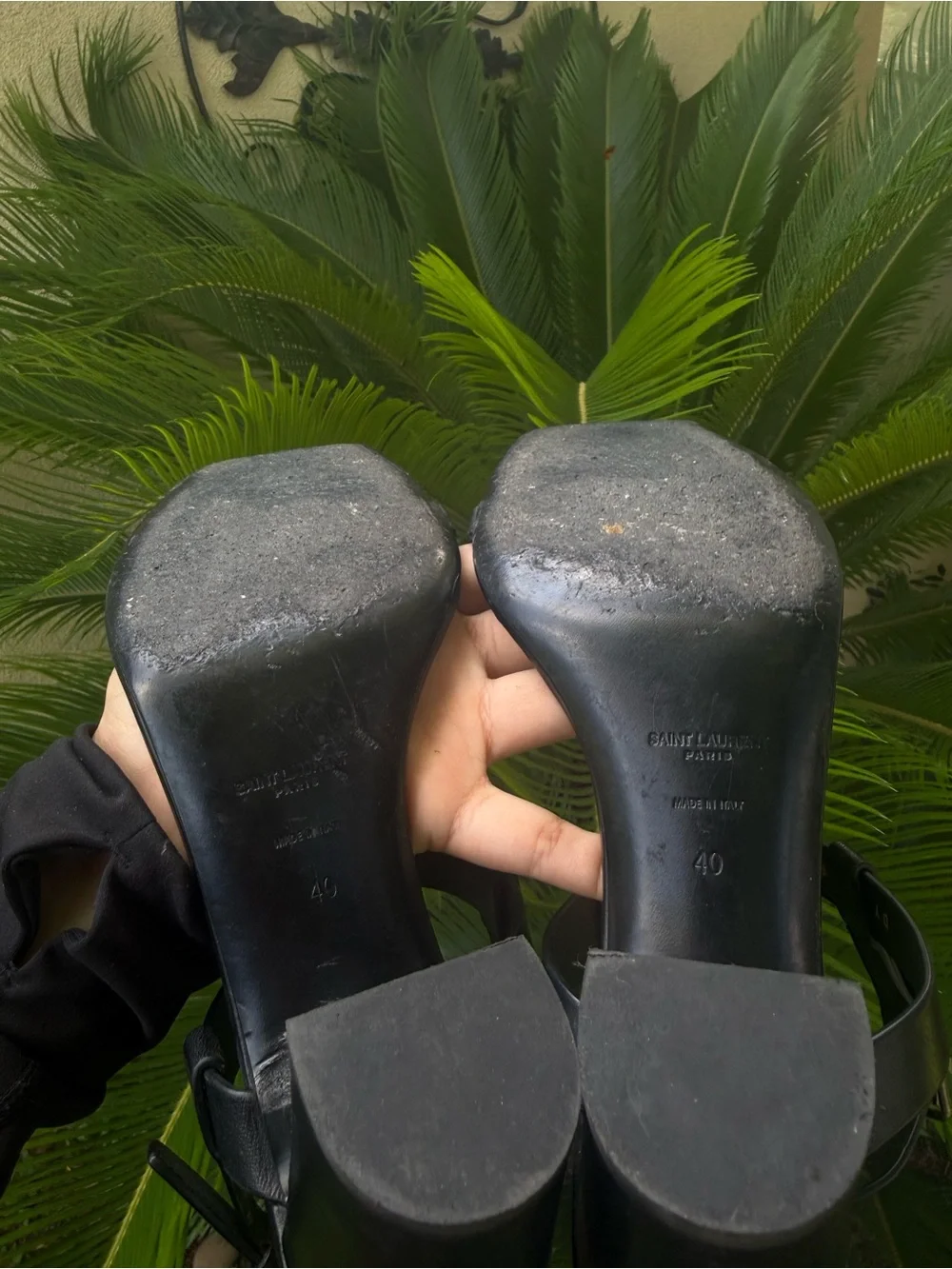 AUTHENTHIC YSL CASSANDRA BLOCK HEELS - Picture 5 of 8
